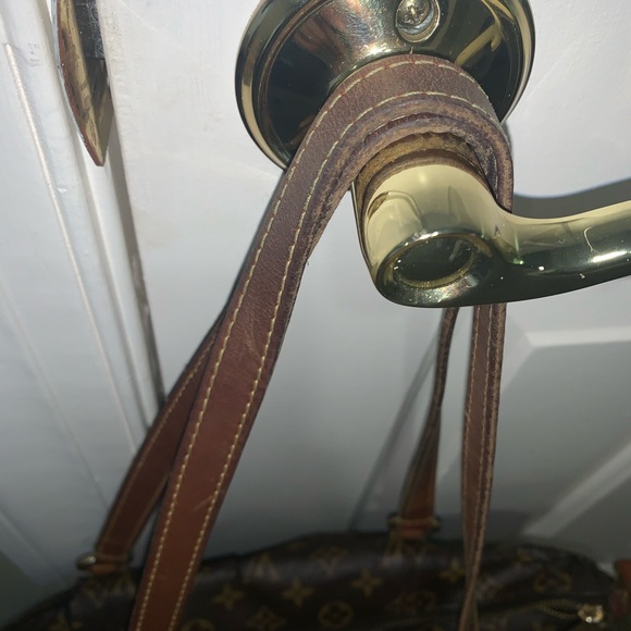 Louis Vuitton purse - Picture 11 of 11